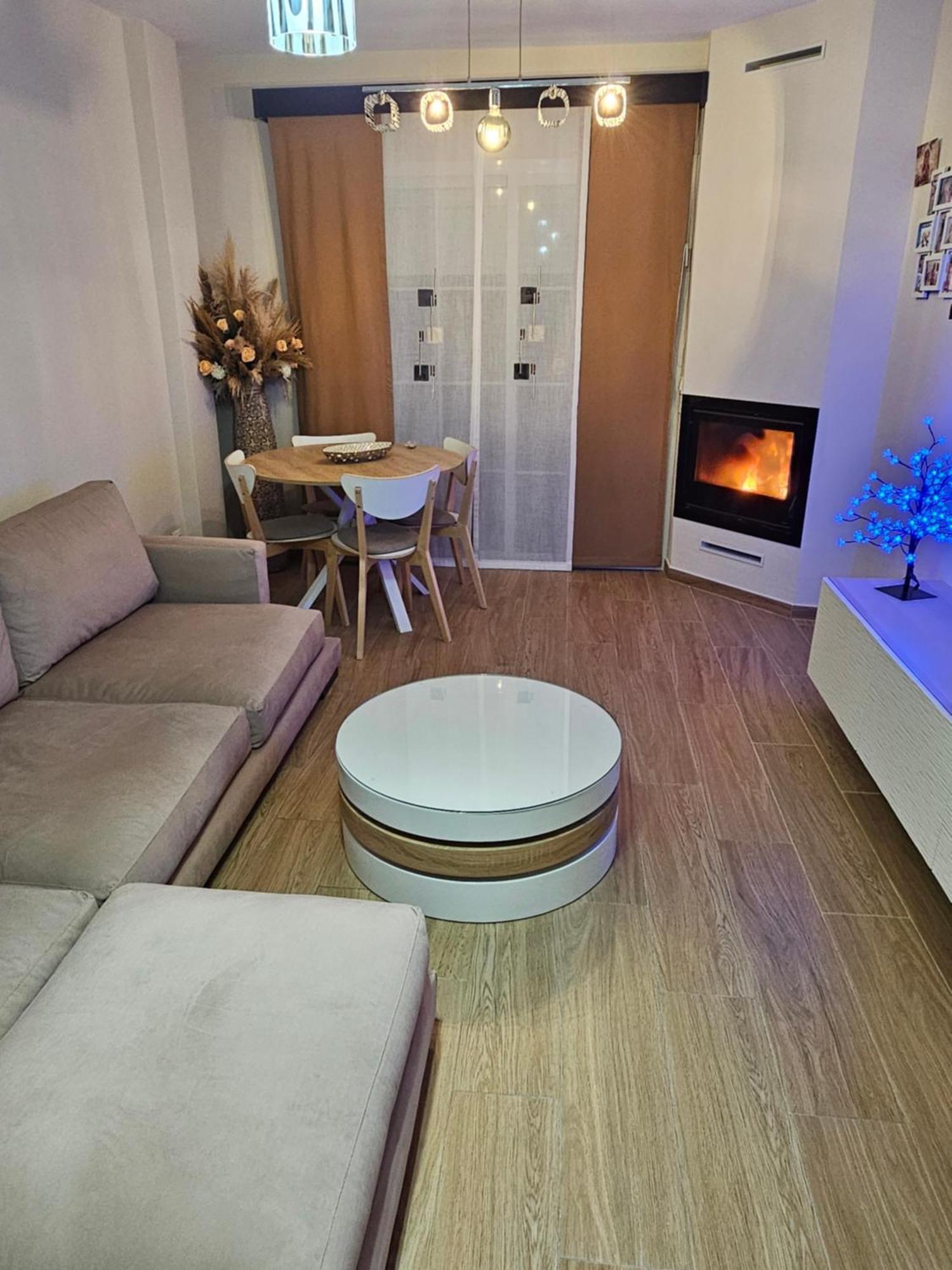 Holiday Home Vanesa เนร์คา ภายนอก รูปภาพ